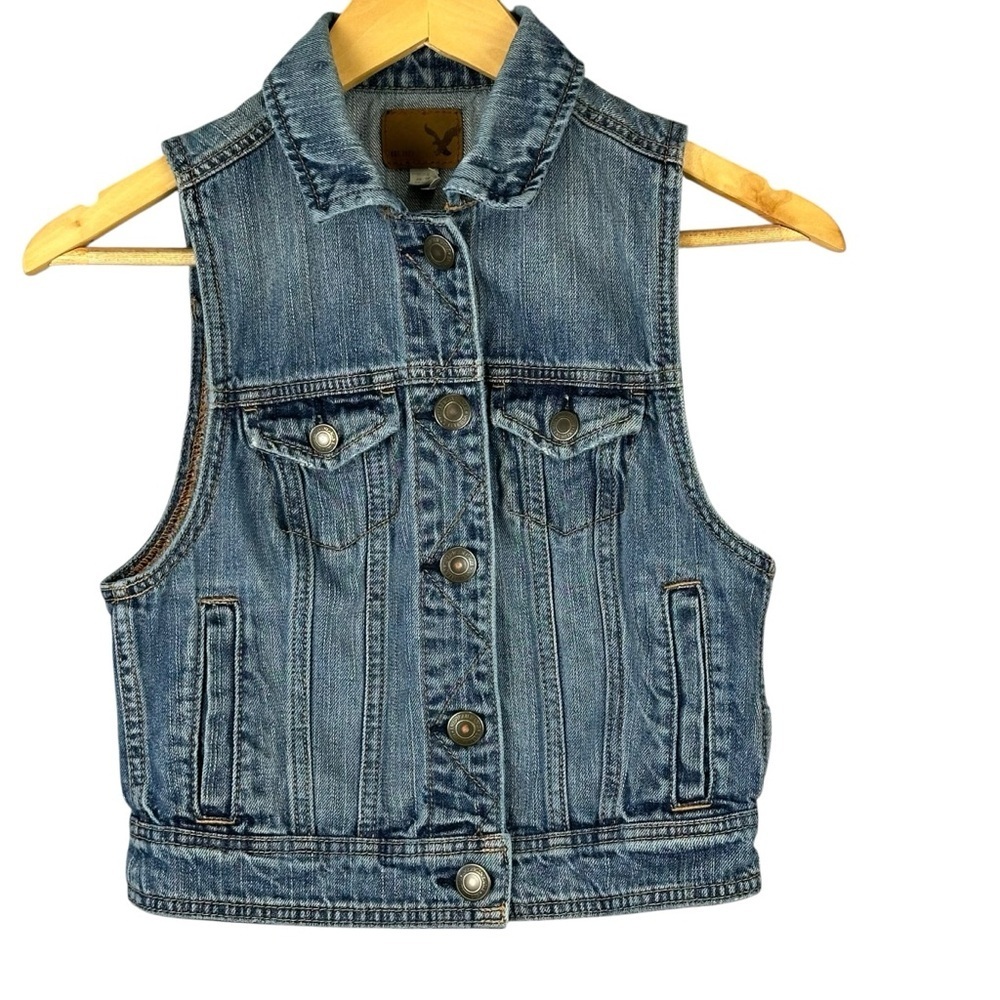 AE American Eagle Women's Blue Denim Jean Vest Size XS Metal Button Up Collar